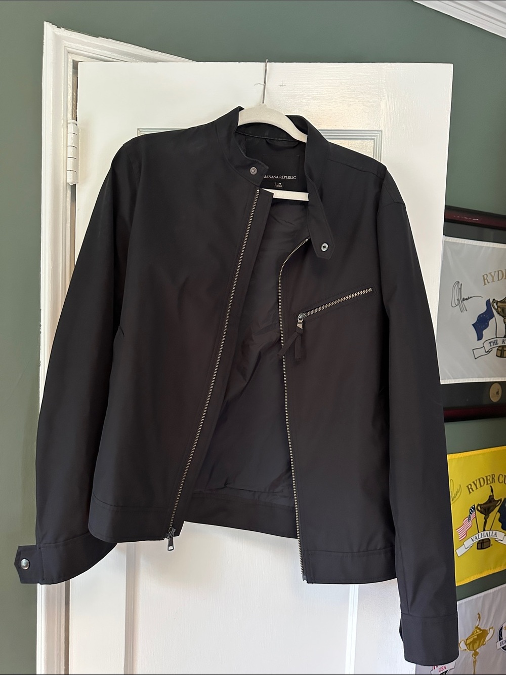 Banana Republic Black Zip-Up Men's Bomber Jacket